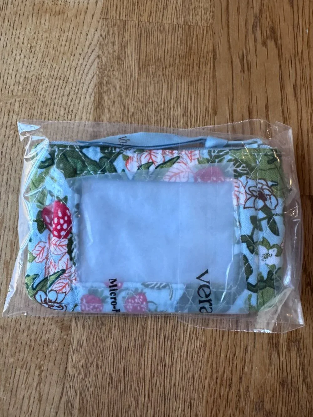 Vera Bradley Zip ID Case Frogberry Garden Blue NWT - Picture 3 of 5